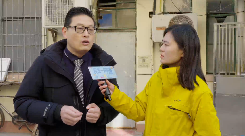 同意加装电梯但一直没有出资，一户人家被全楼“孤立”！积怨太深，卖房时尴尬了