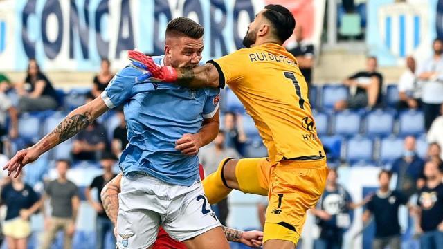 罗马德比搭戏台 又见穆帅释放天性 输球造福意甲